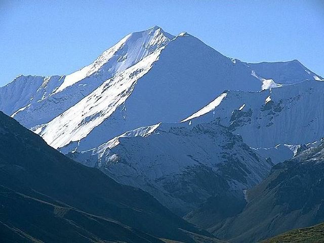 blue_alaskan_mountains.jpg